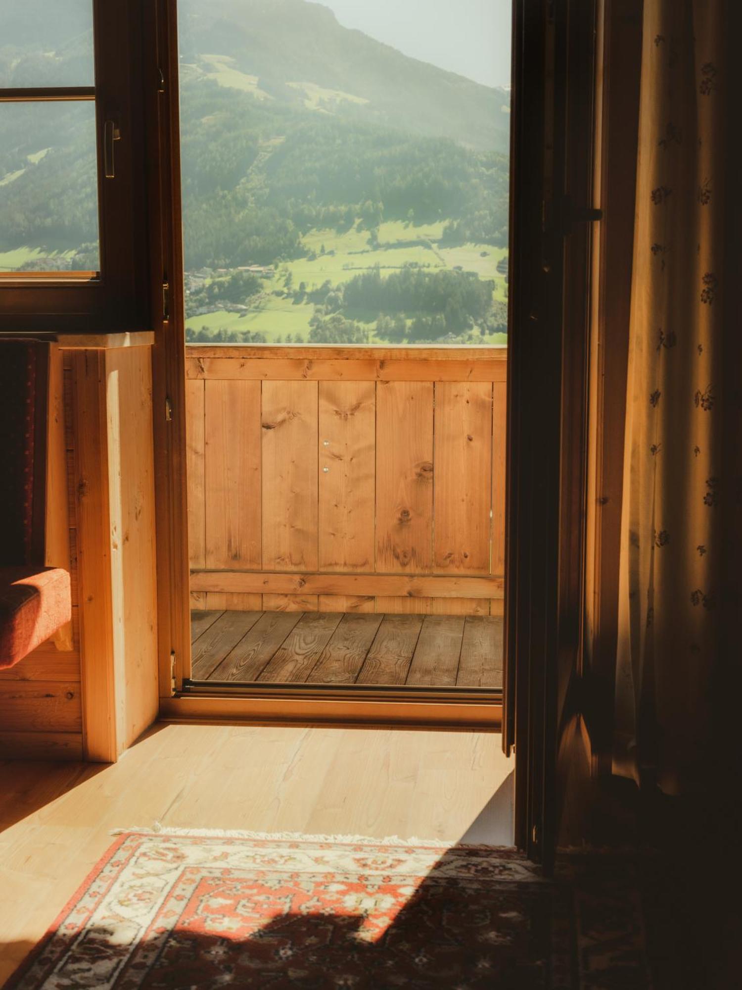 Schulhaus Tirol Hotel Zellberg Exterior photo